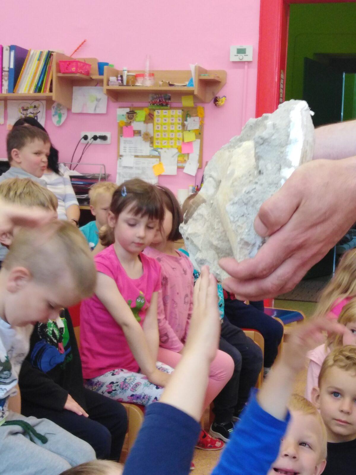 Projektový den v MŠ: "Cesta do Pravěku" - 56