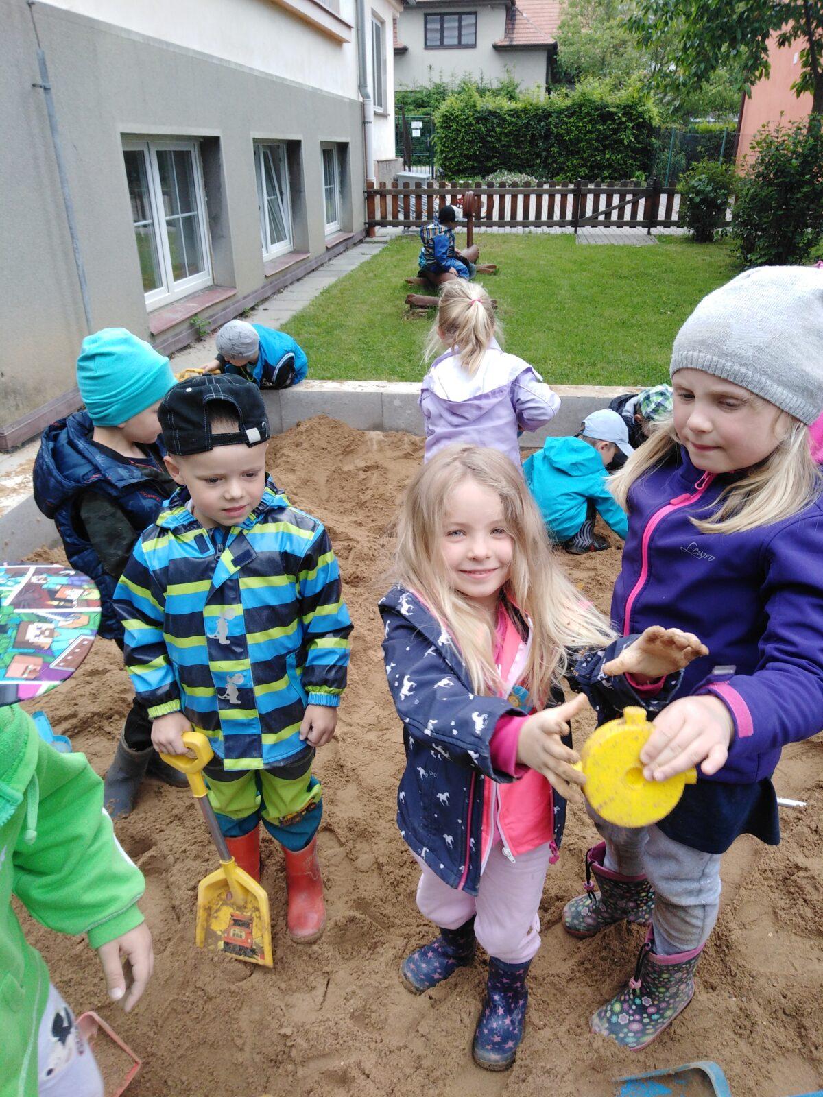 Projektový den v MŠ: "Cesta do Pravěku" - 103