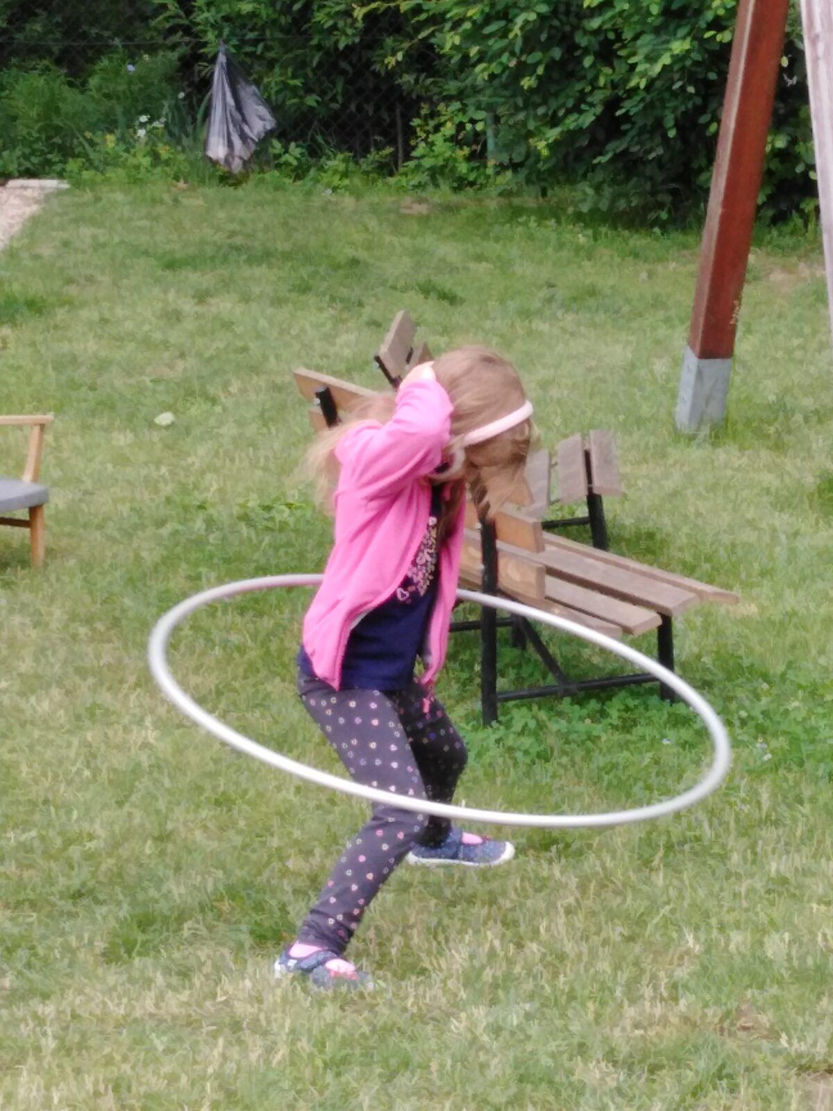 Hrajeme si na zahradě:-) - 14