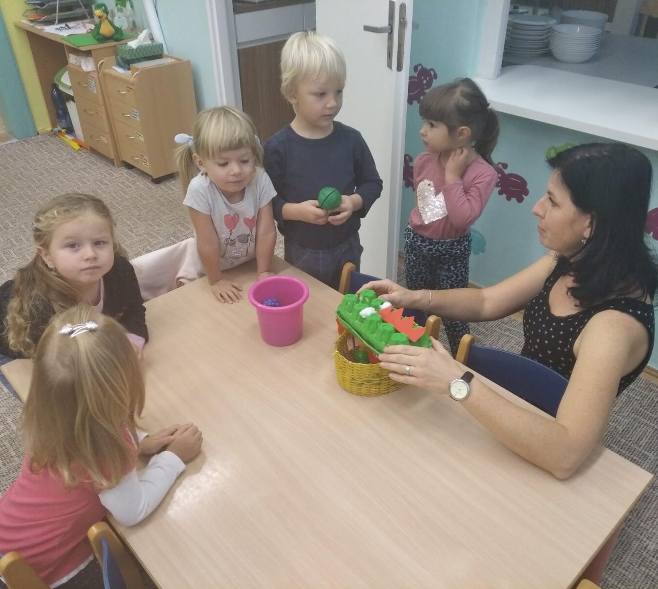 "Vyletěl si pyšný drak" - tvořeníčko, tvoření - 12