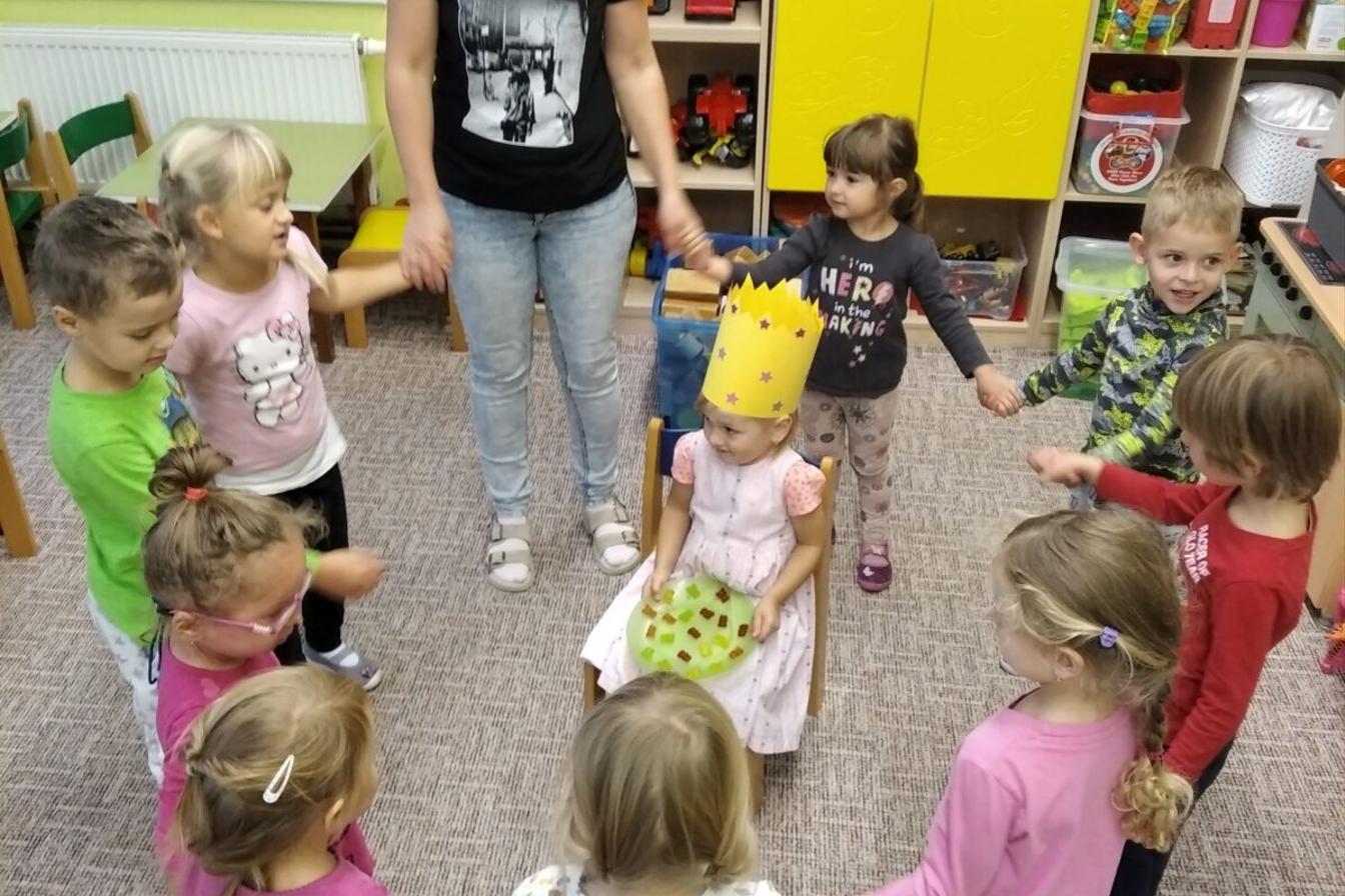 Slavíme!!! Julinka J. měla narozeniny