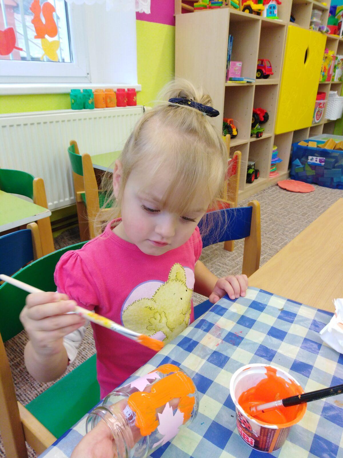 Broučci: "Tvořeníčko, tvoření" - "Listí žloutne, poletuje" - 17