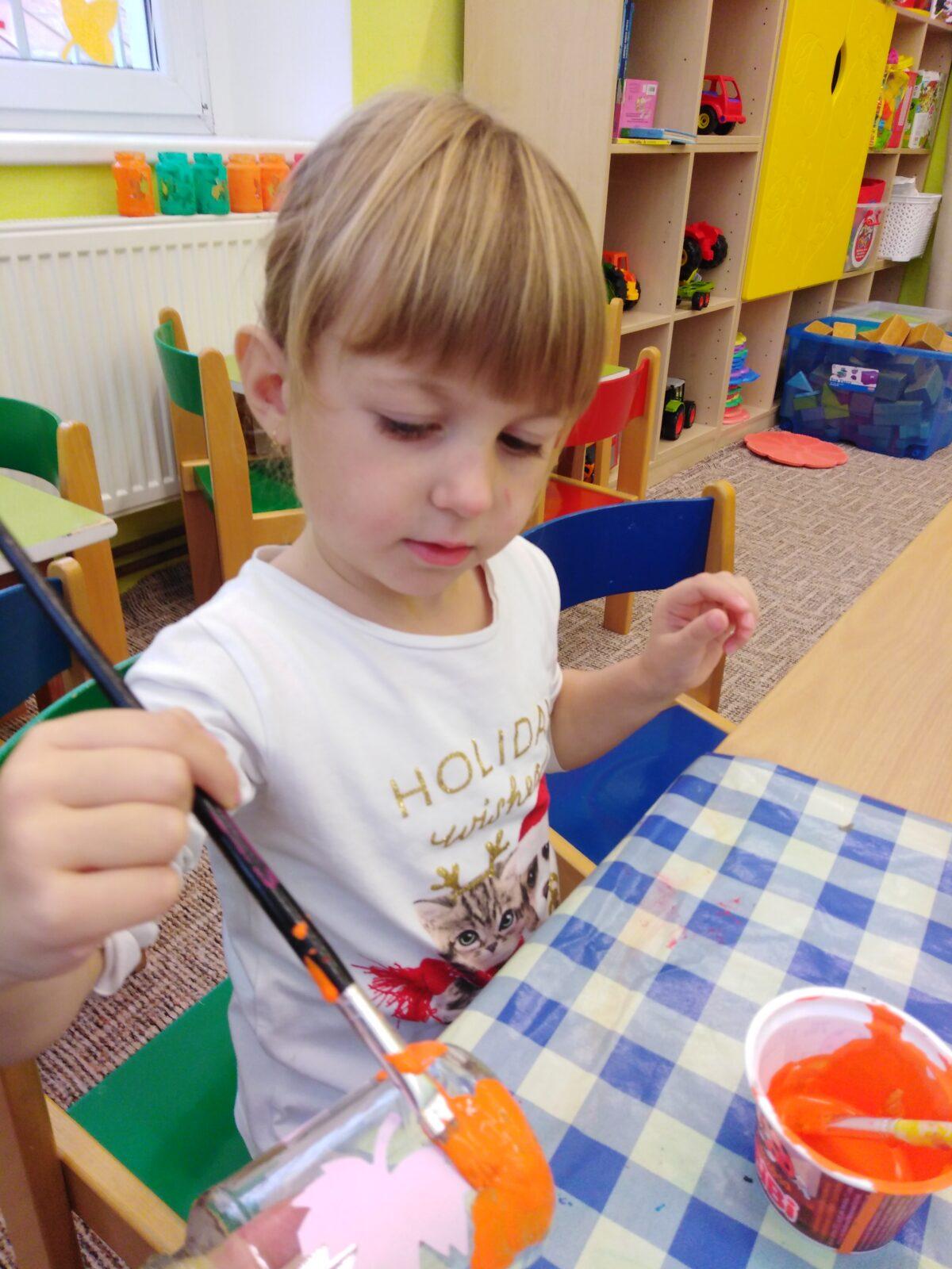 Broučci: "Tvořeníčko, tvoření" - "Listí žloutne, poletuje" - 18