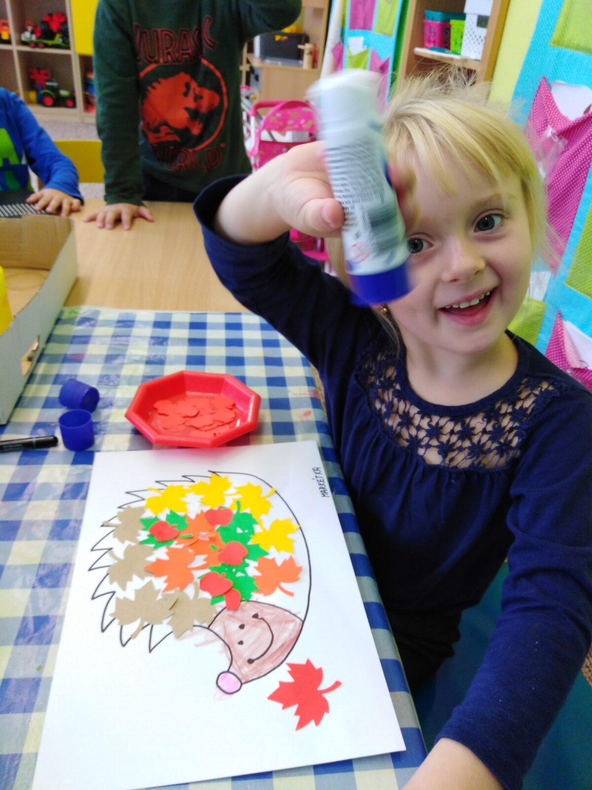 Broučci: "Tvořeníčko, tvoření" - "Listí žloutne, poletuje" - 36