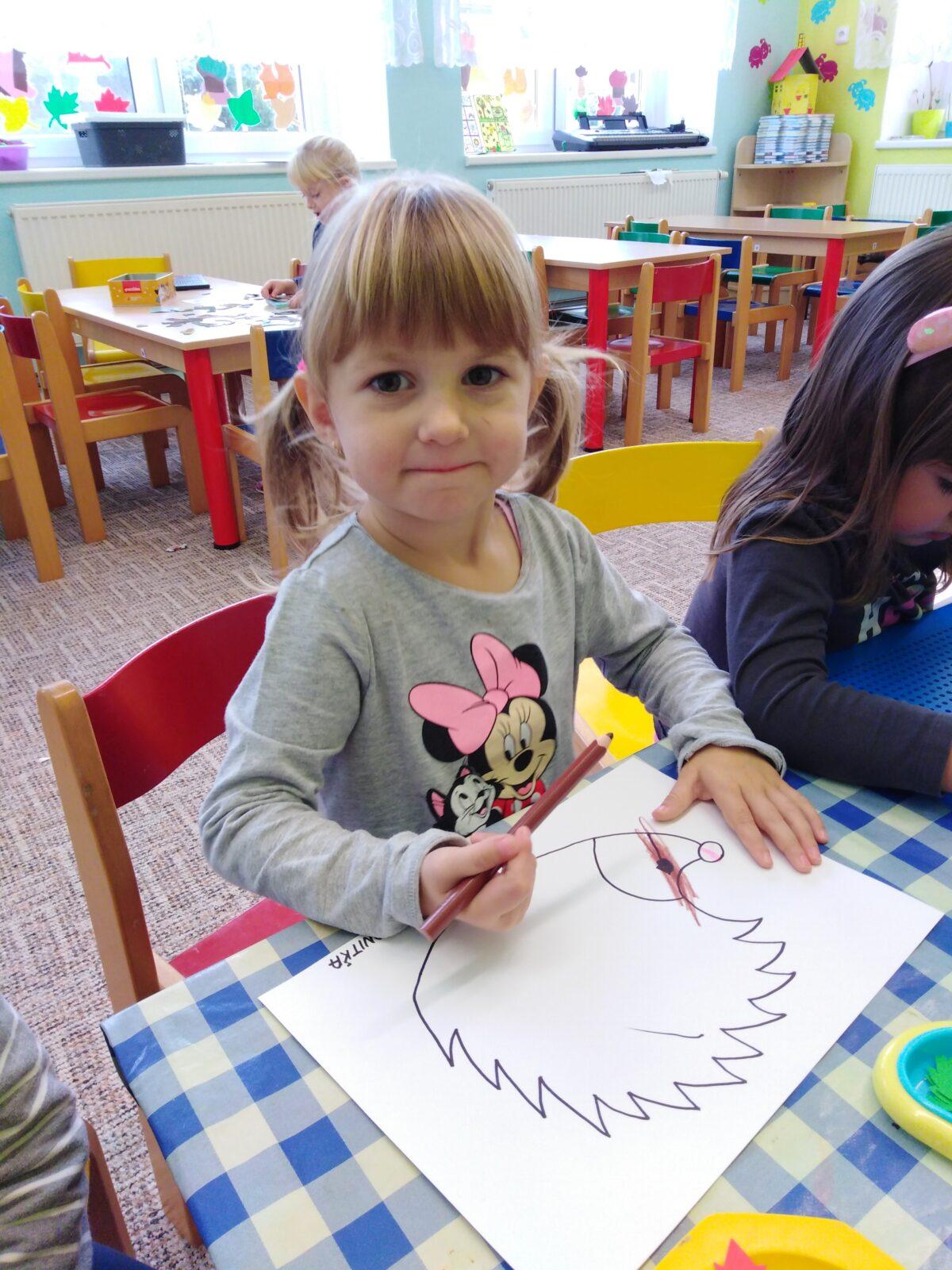 Broučci: "Tvořeníčko, tvoření" - "Listí žloutne, poletuje" - 39