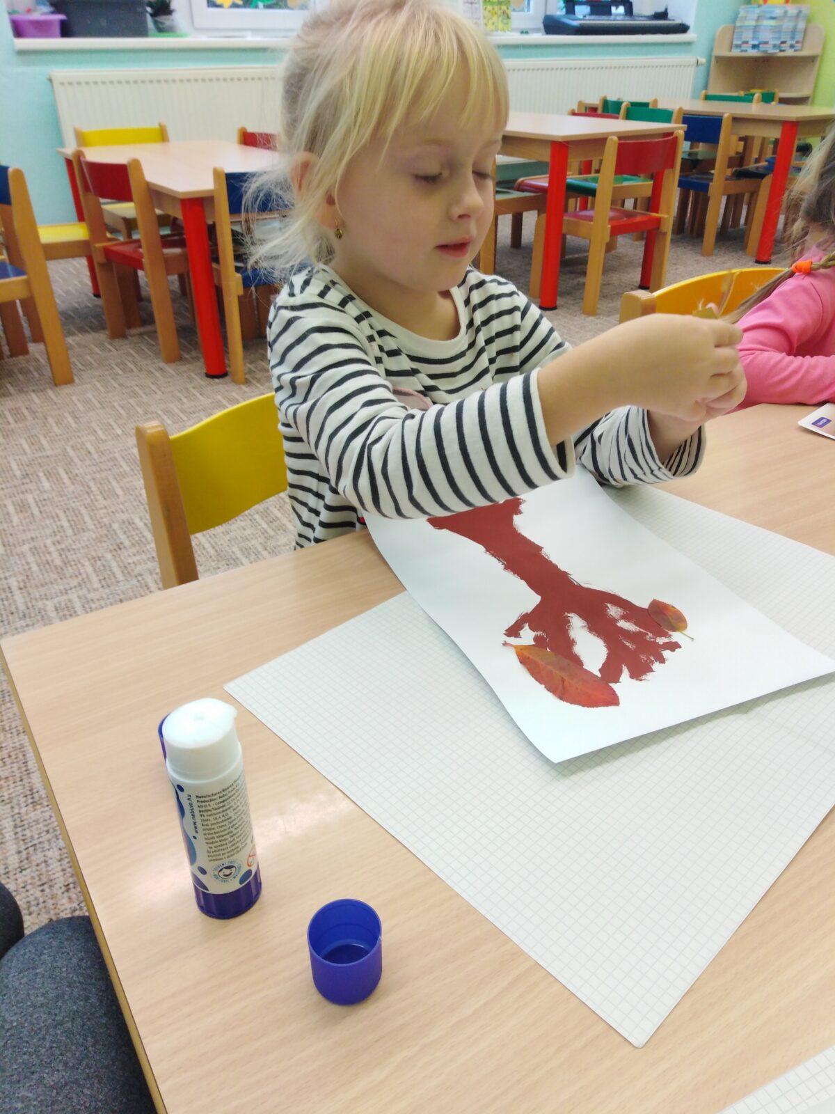 Tvořeníčko, tvoření: "Listí žloutne, poletuje" - 12