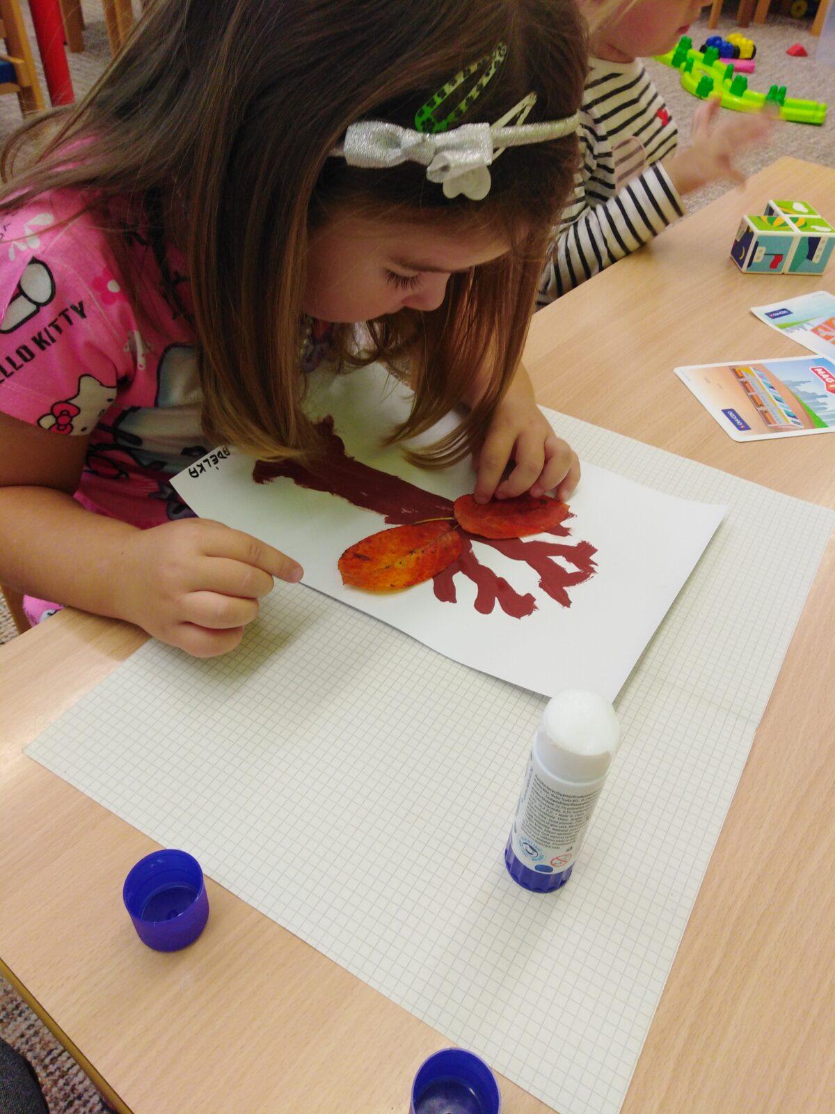 Tvořeníčko, tvoření: "Listí žloutne, poletuje" - 16