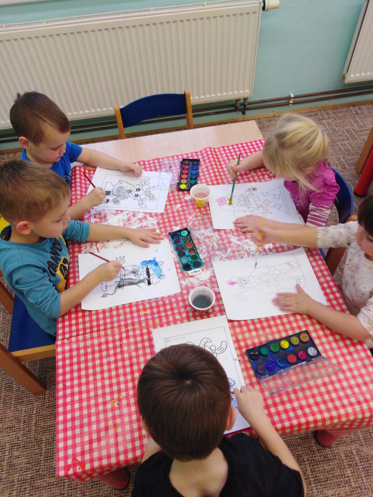 Broučci: "čertoviny", vycházka k Betlému, výroba sněhuláčka - 19