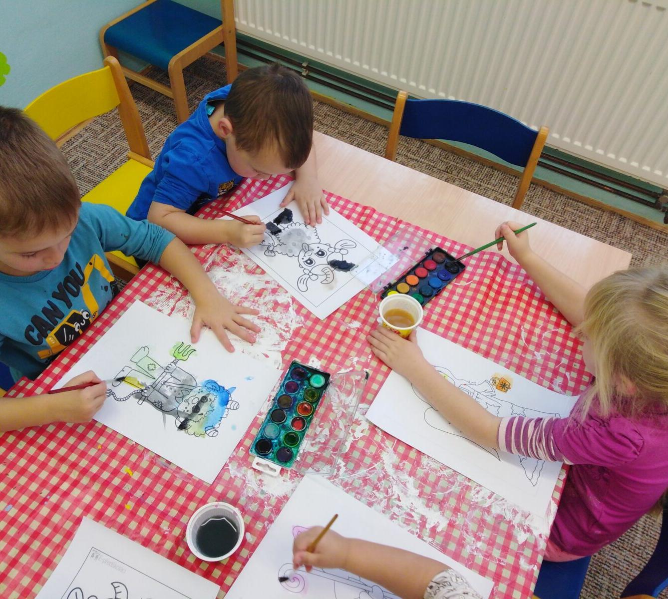 Broučci: "čertoviny", vycházka k Betlému, výroba sněhuláčka - 20