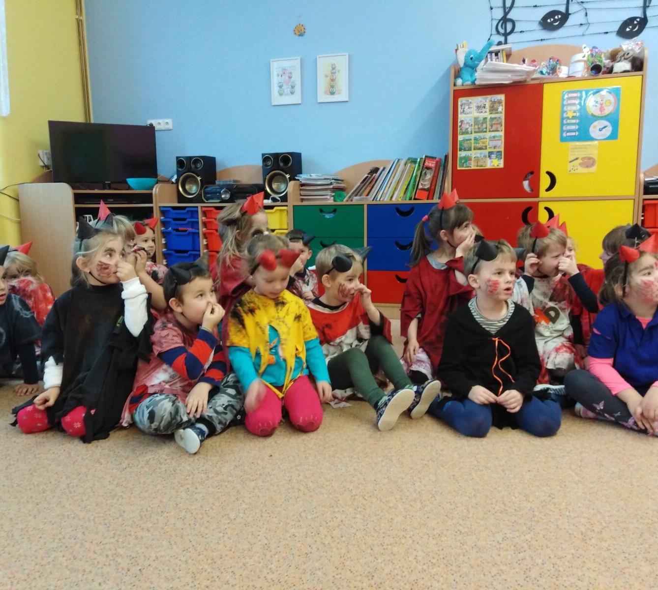 Návštěva ČERTA, MIKULÁŠE A ANDÍLKA v MŠ - 33