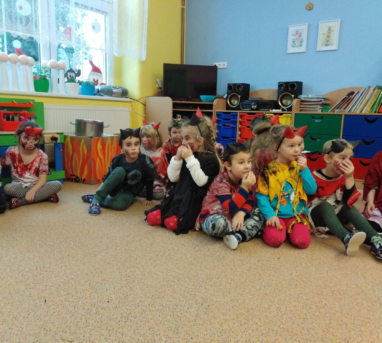 Návštěva ČERTA, MIKULÁŠE A ANDÍLKA v MŠ - 34
