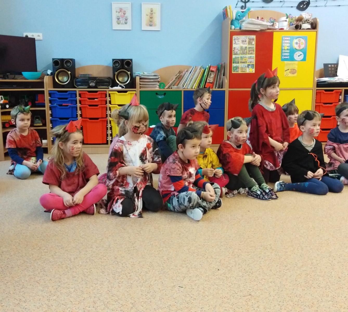 Návštěva ČERTA, MIKULÁŠE A ANDÍLKA v MŠ - 40