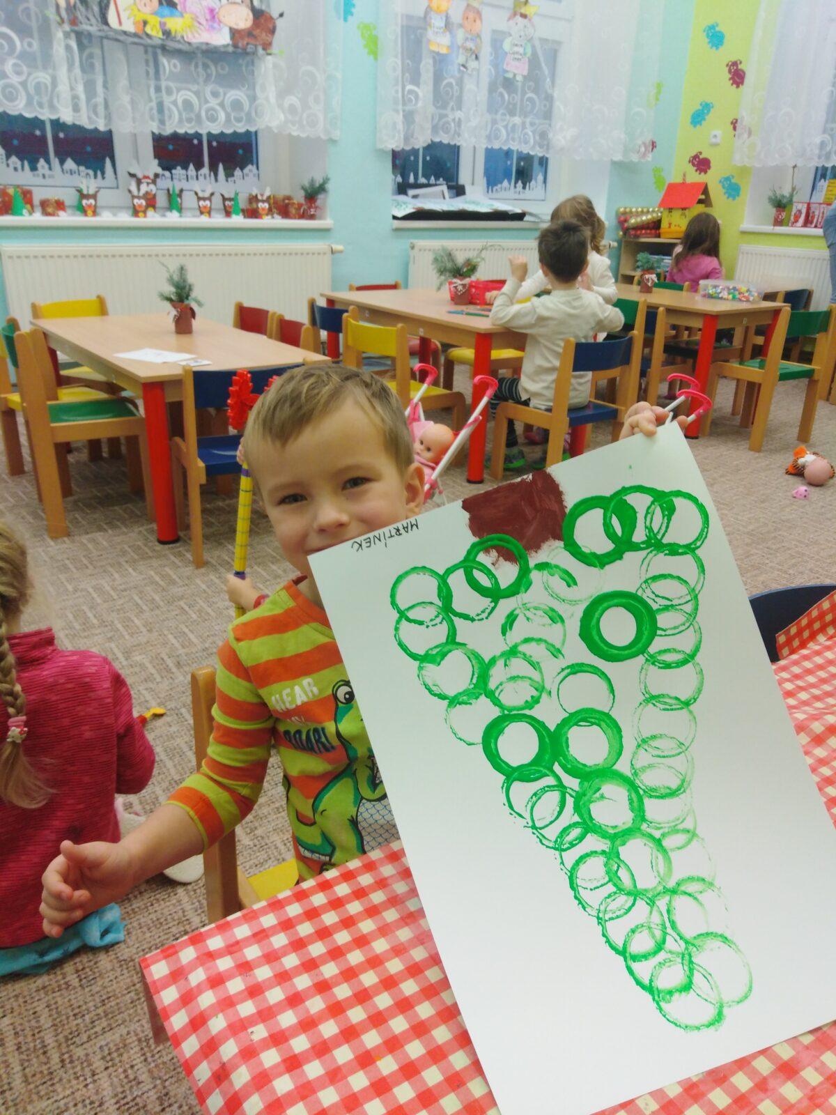 Broučci: Tvořeníčko, tvoření: "Odkud jsi vánoční stromečku?" - 11