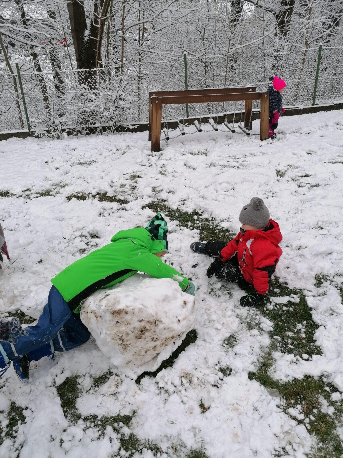 Konečně sníh!! užíváme si ho ze všech sil:-) - 8