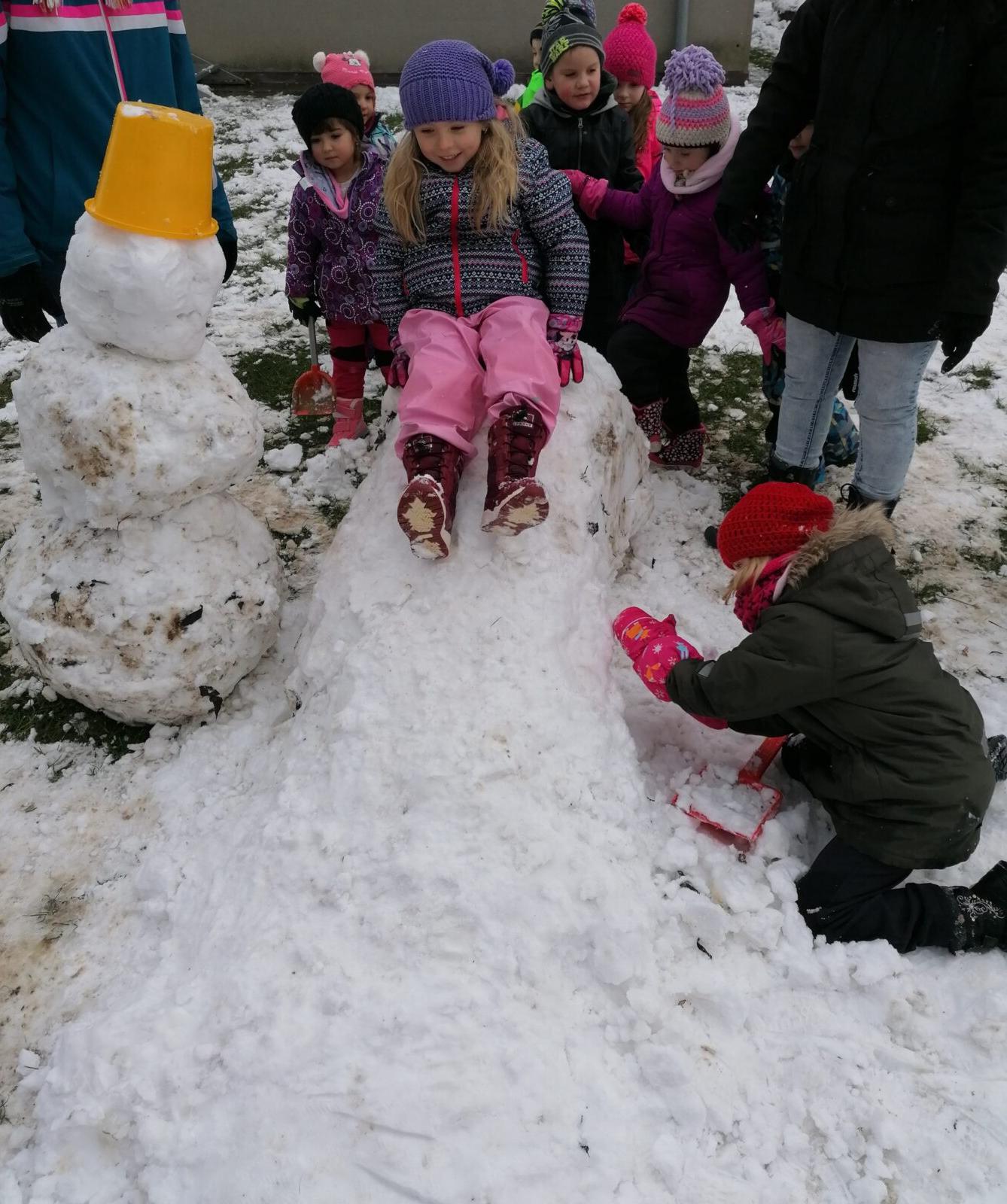 Konečně sníh!! užíváme si ho ze všech sil:-) - 24