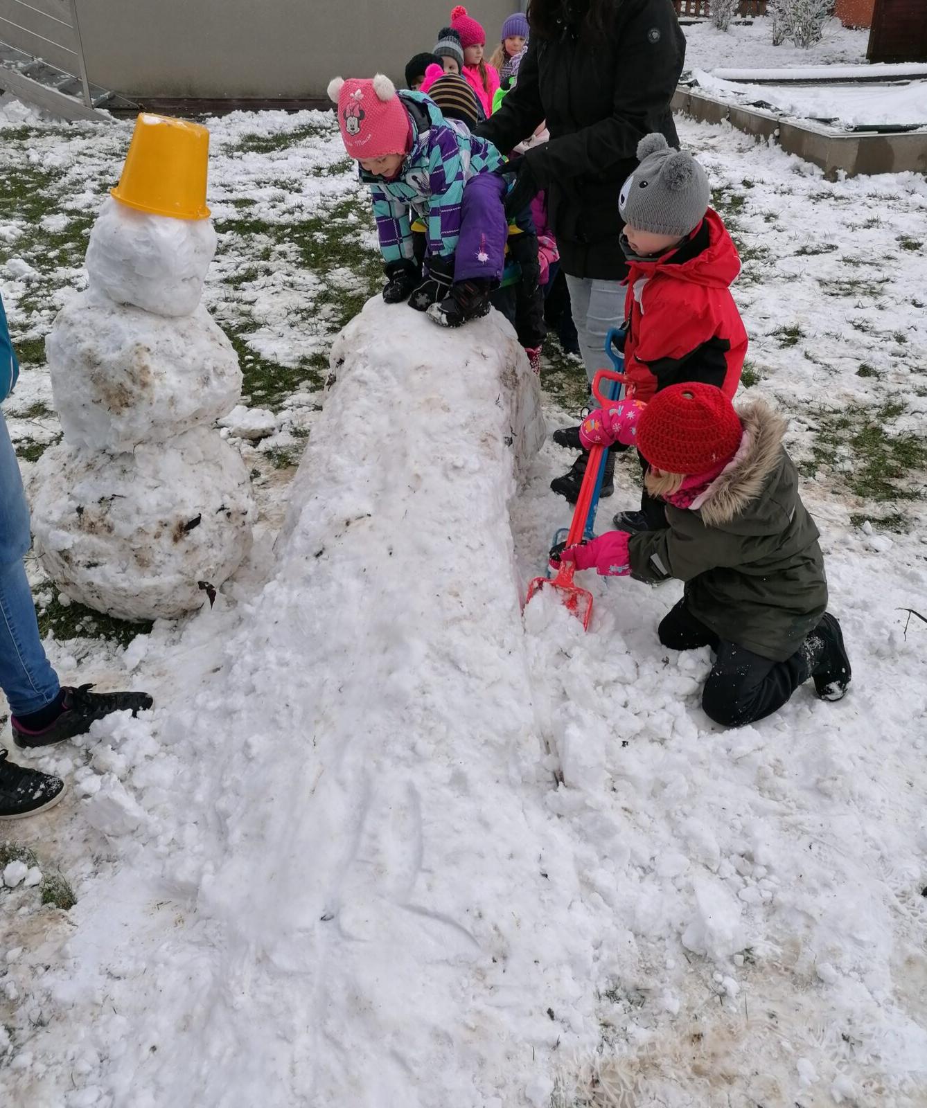 Konečně sníh!! užíváme si ho ze všech sil:-) - 25