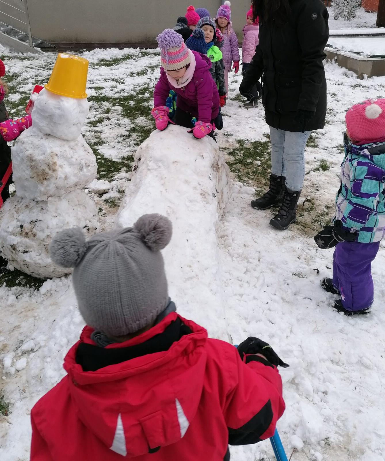 Konečně sníh!! užíváme si ho ze všech sil:-) - 34