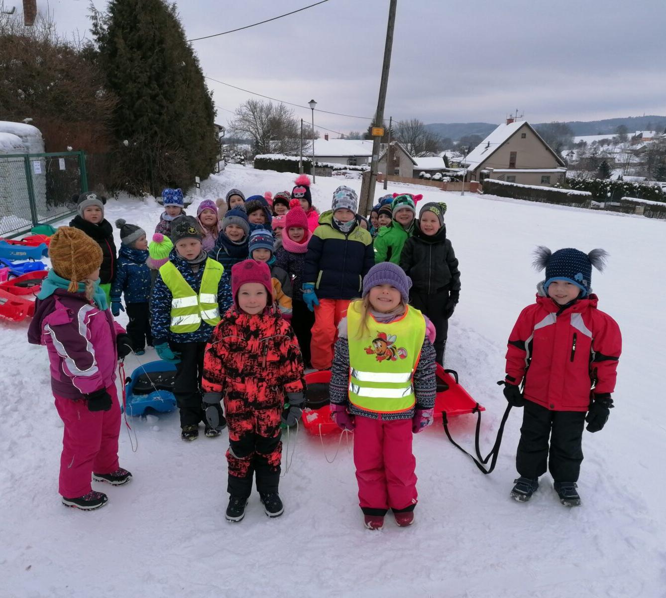ZIMNÍ OLYMPIJSKÉ HRY V MŠ III. (závody "bobů" a "spřežení" :-)) - 8