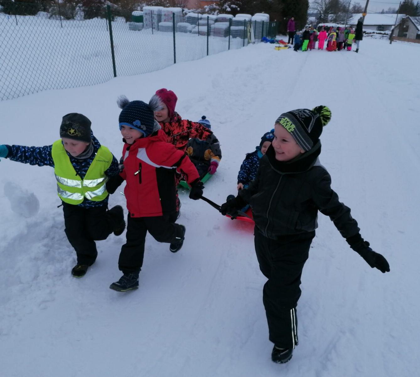 ZIMNÍ OLYMPIJSKÉ HRY V MŠ III. (závody "bobů" a "spřežení" :-)) - 14