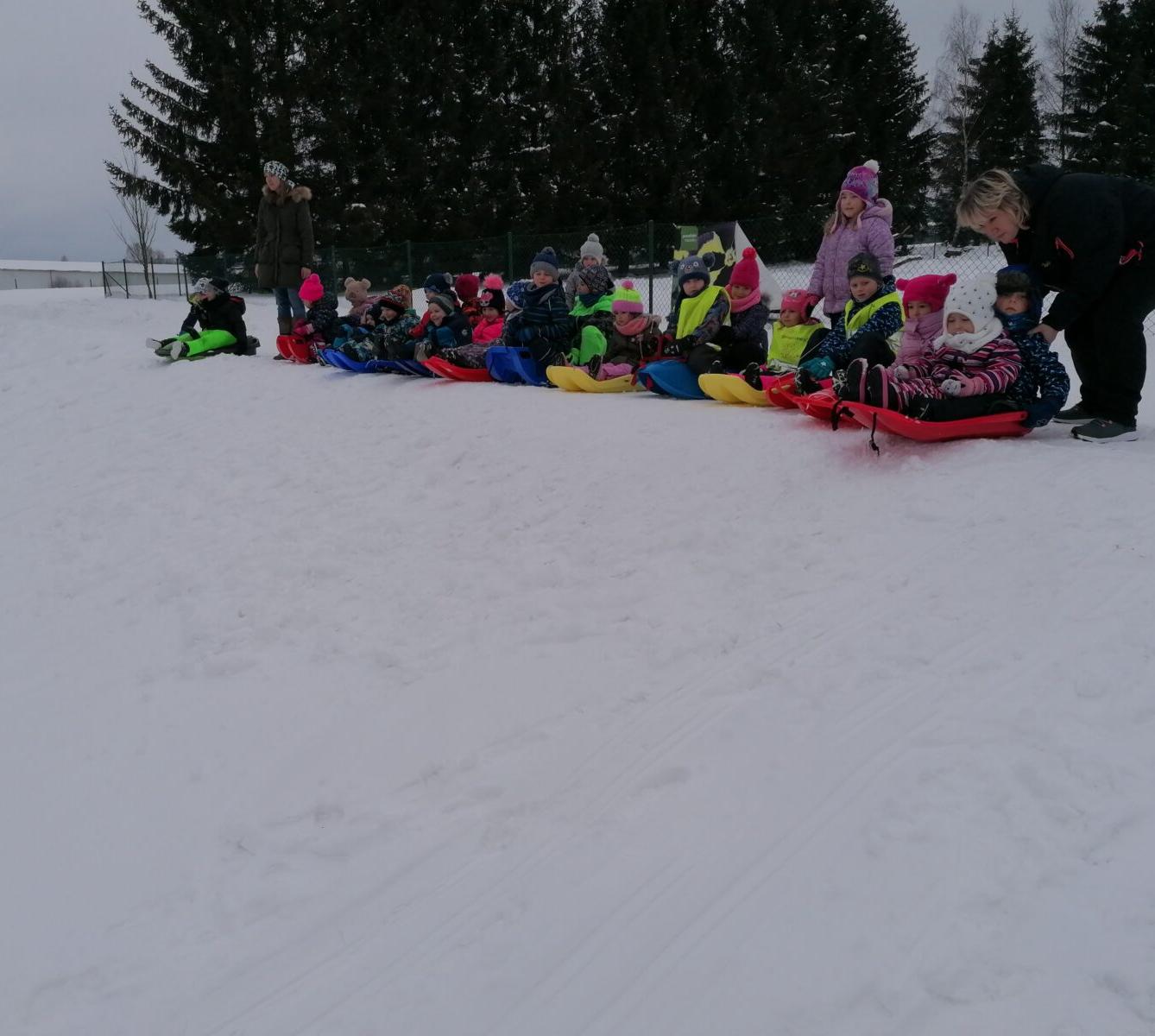 ZIMNÍ OLYMPIJSKÉ HRY V MŠ III. (závody "bobů" a "spřežení" :-)) - 36