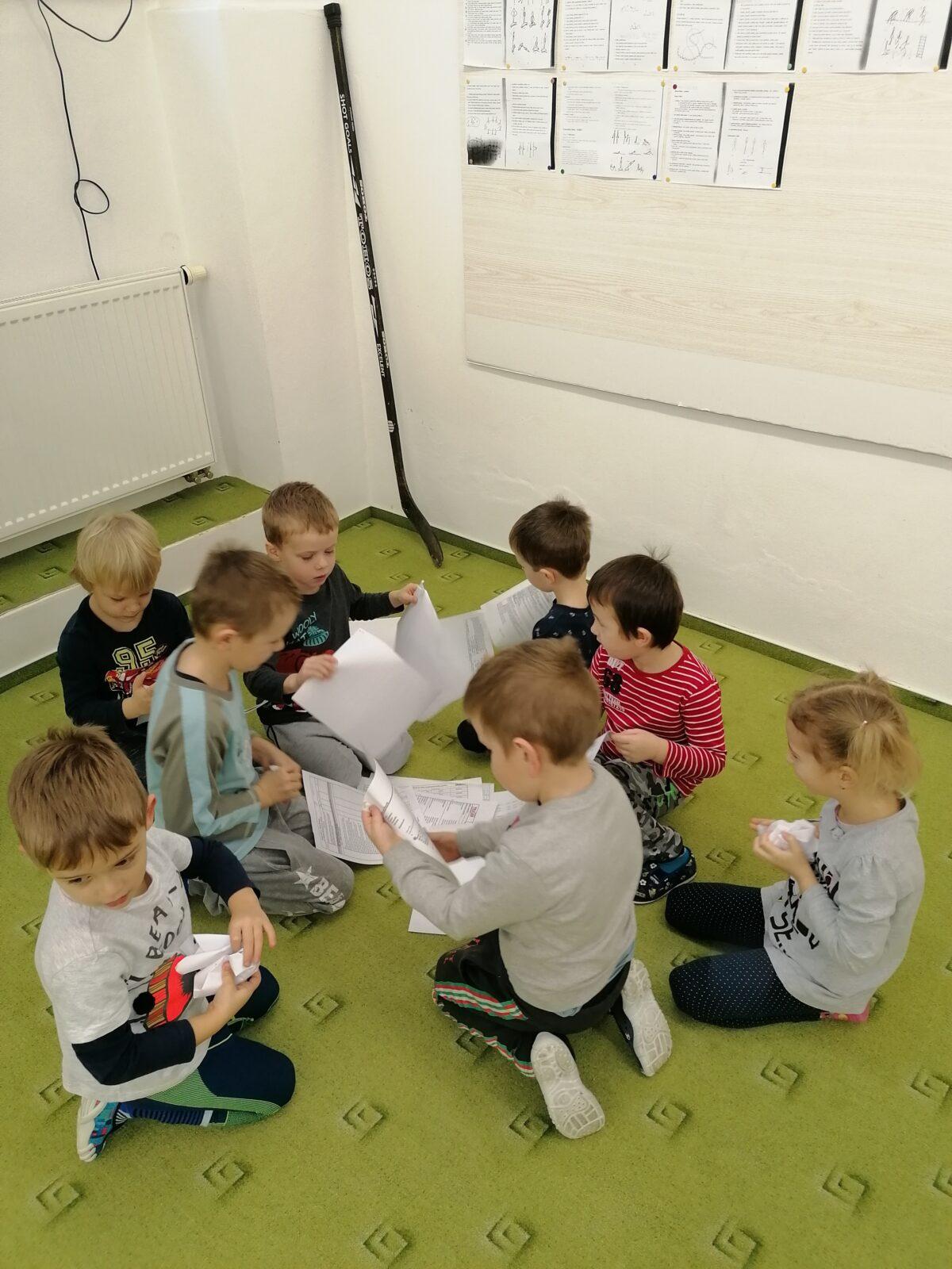 ZIMNÍ OLYMPIJSKÉ HRY V MŠ IV. ("stavíme sněhuláka") - 1