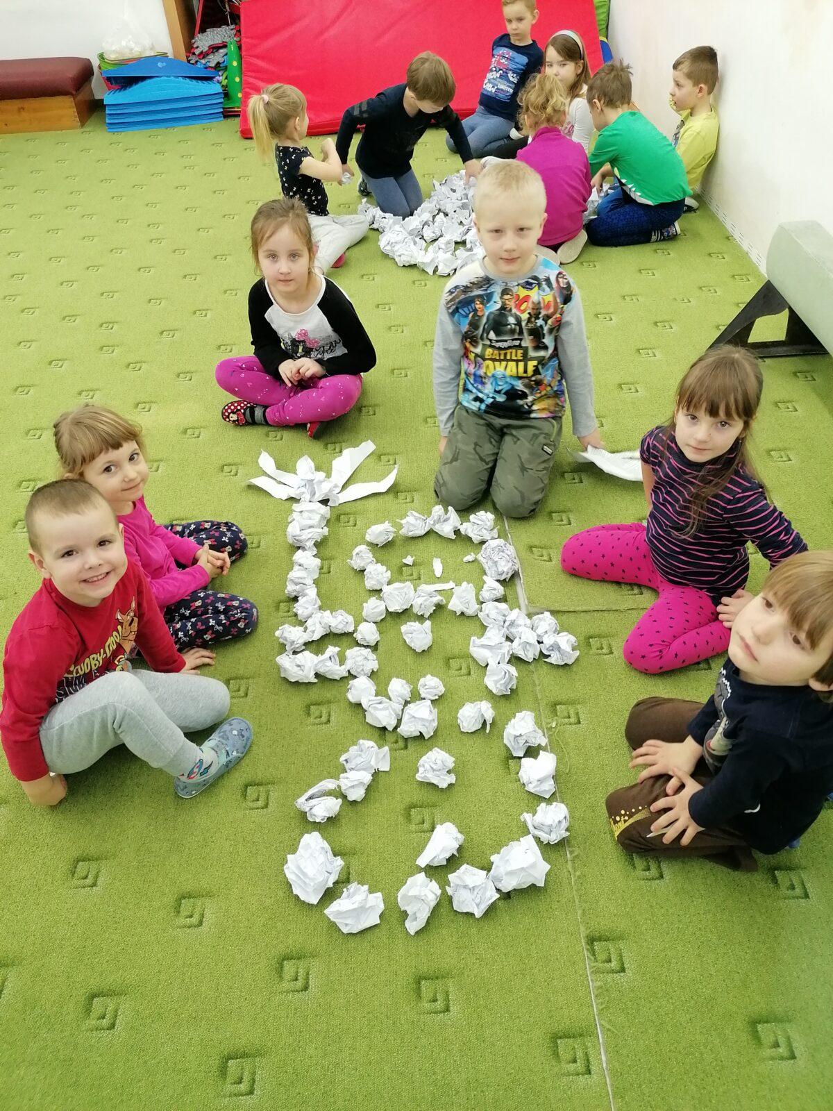 ZIMNÍ OLYMPIJSKÉ HRY V MŠ IV. ("stavíme sněhuláka") - 12