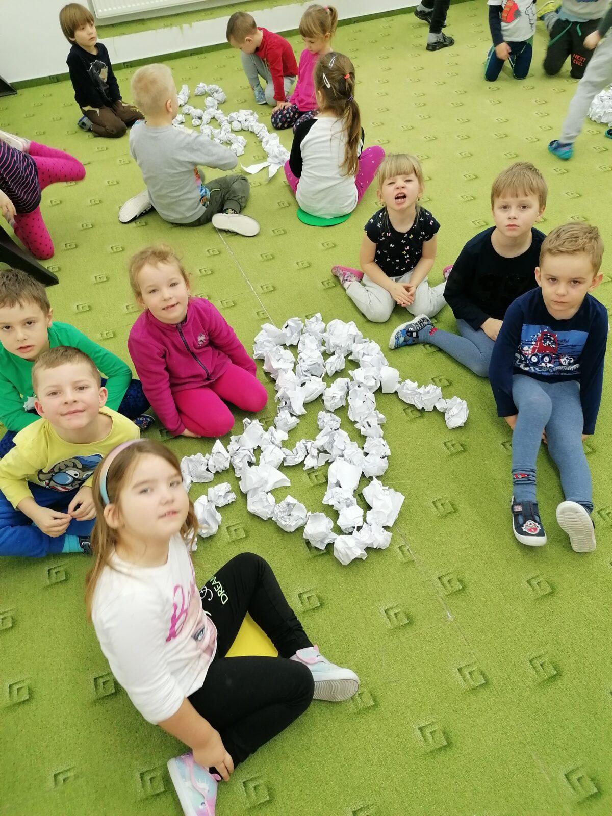 ZIMNÍ OLYMPIJSKÉ HRY V MŠ IV. ("stavíme sněhuláka") - 13
