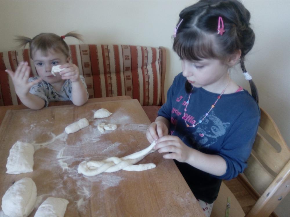 Distanční výuka v MŠ Kamarád (Ten dělá to a ten zas tohle:-)) - 46