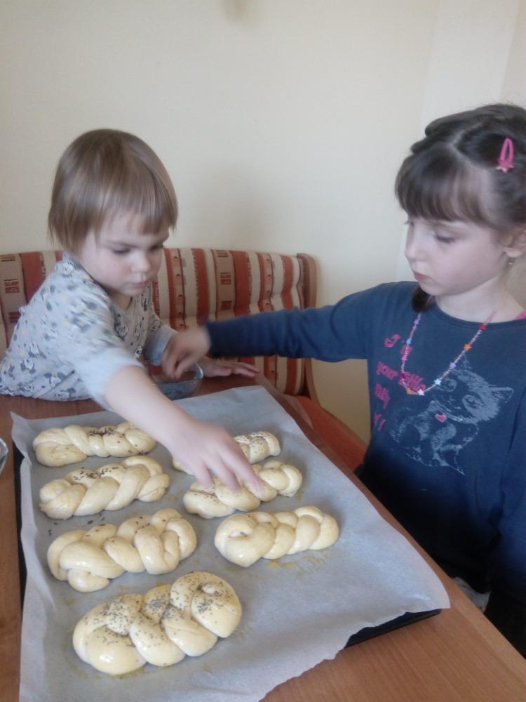 Distanční výuka v MŠ Kamarád (Ten dělá to a ten zas tohle:-)) - 48