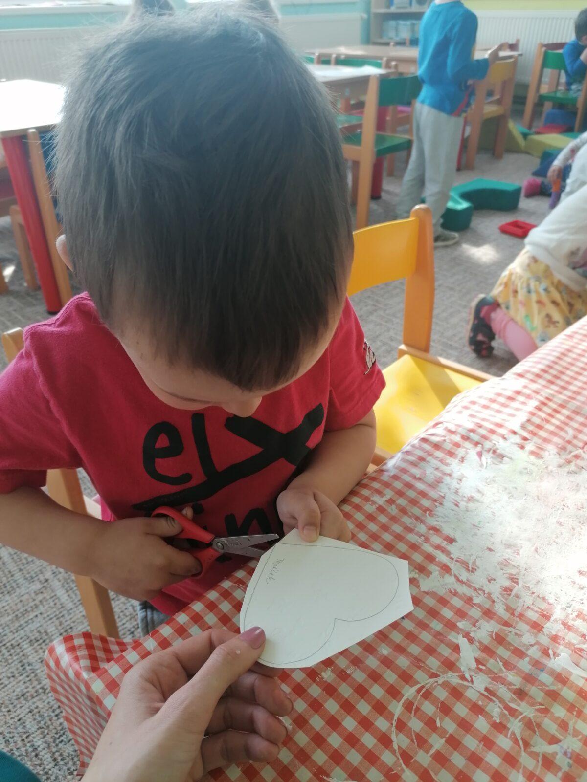 Vyrábíme přáníčko pro maminky:-) - 10