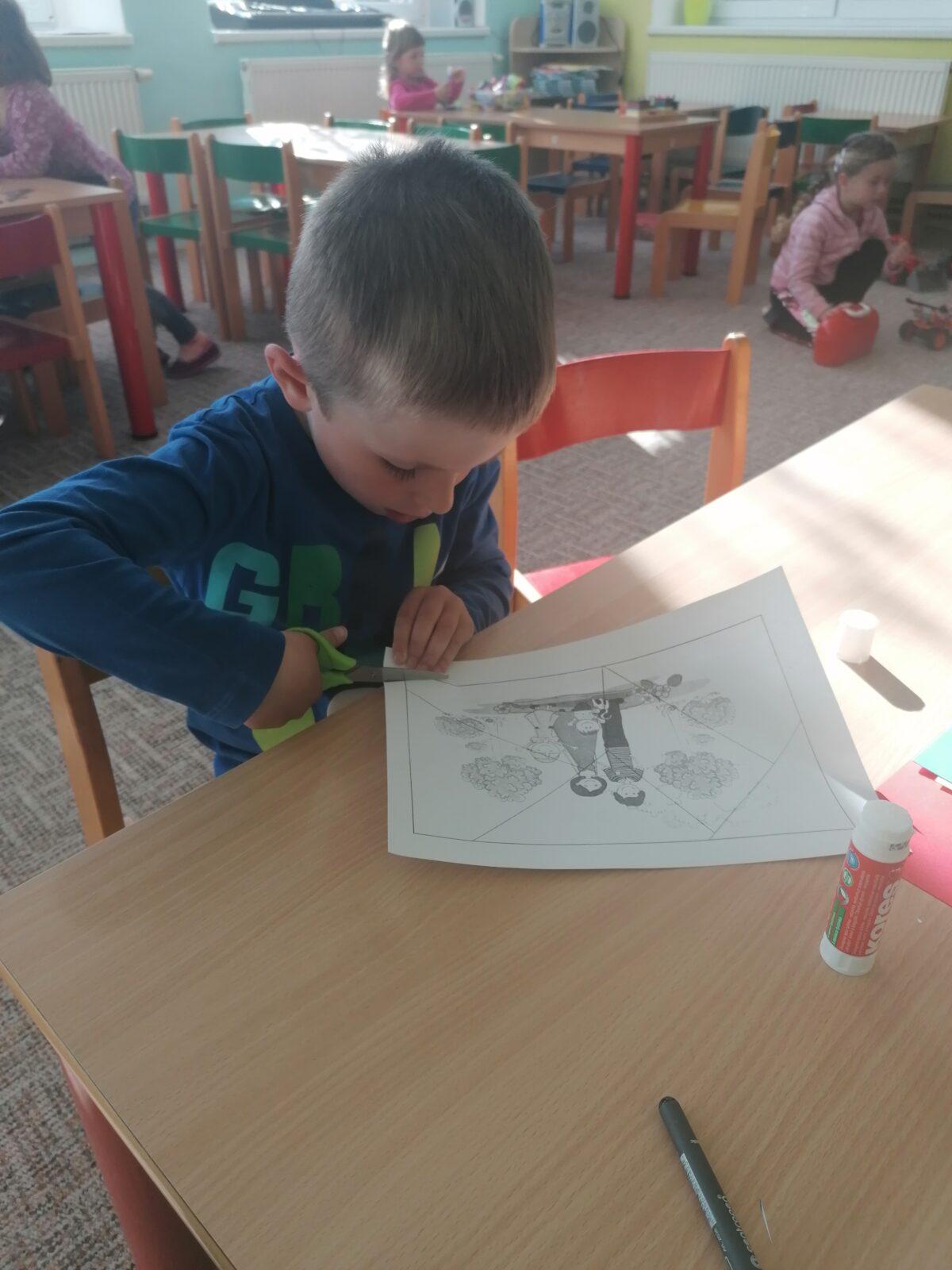 Broučci: "tvoříme" - Rodina - 6