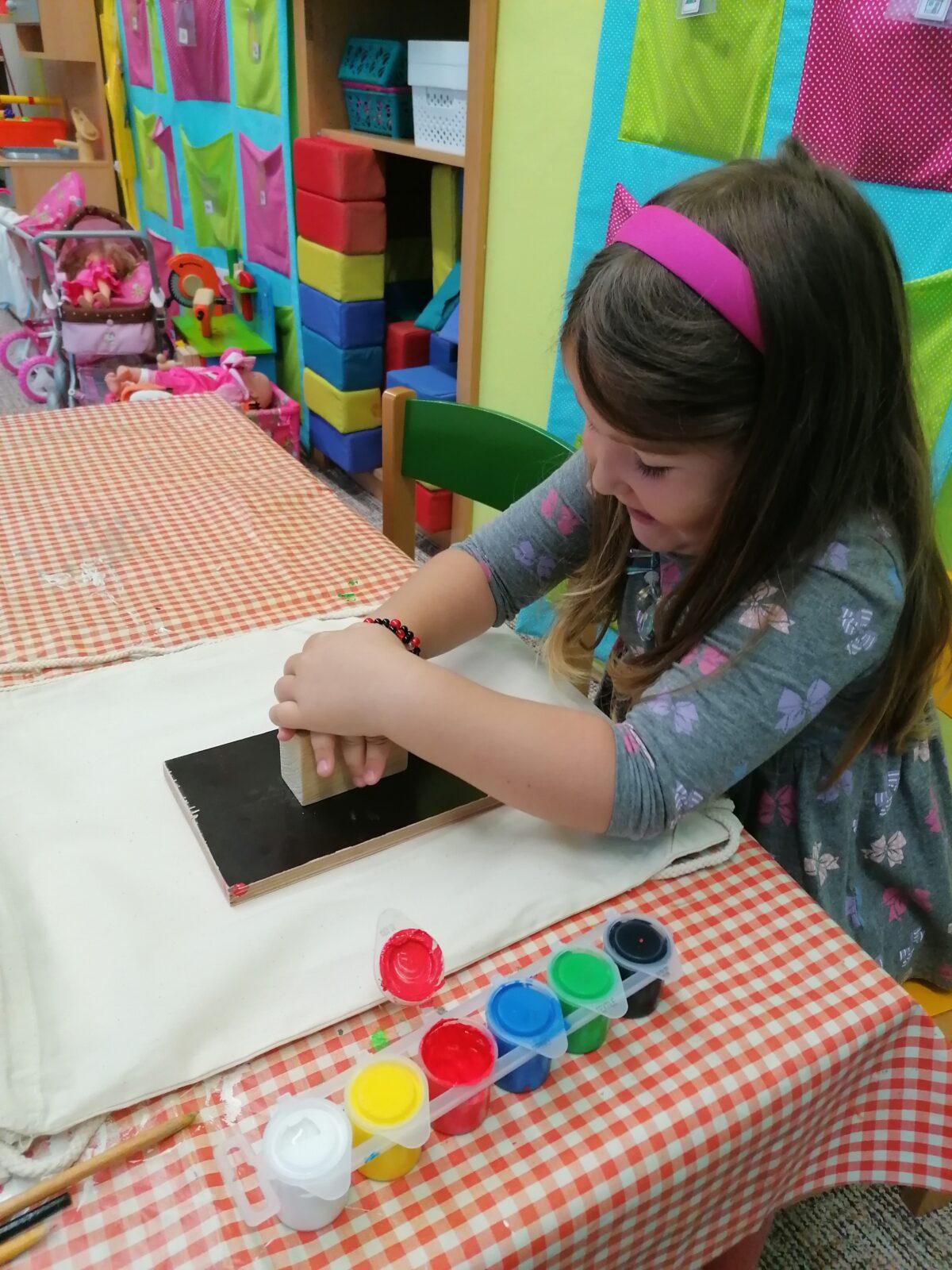 "příprava" batůžků ke dni dětí :-) - 72