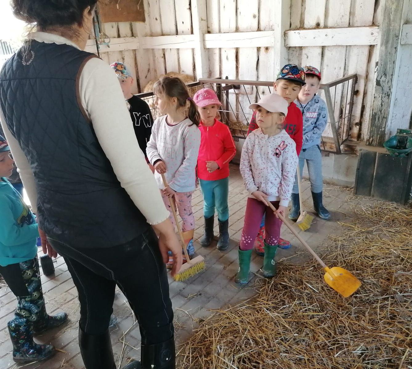 Sláva, nazdar výletu:-) (Babiččin statek - Líšnice) I. část - 89