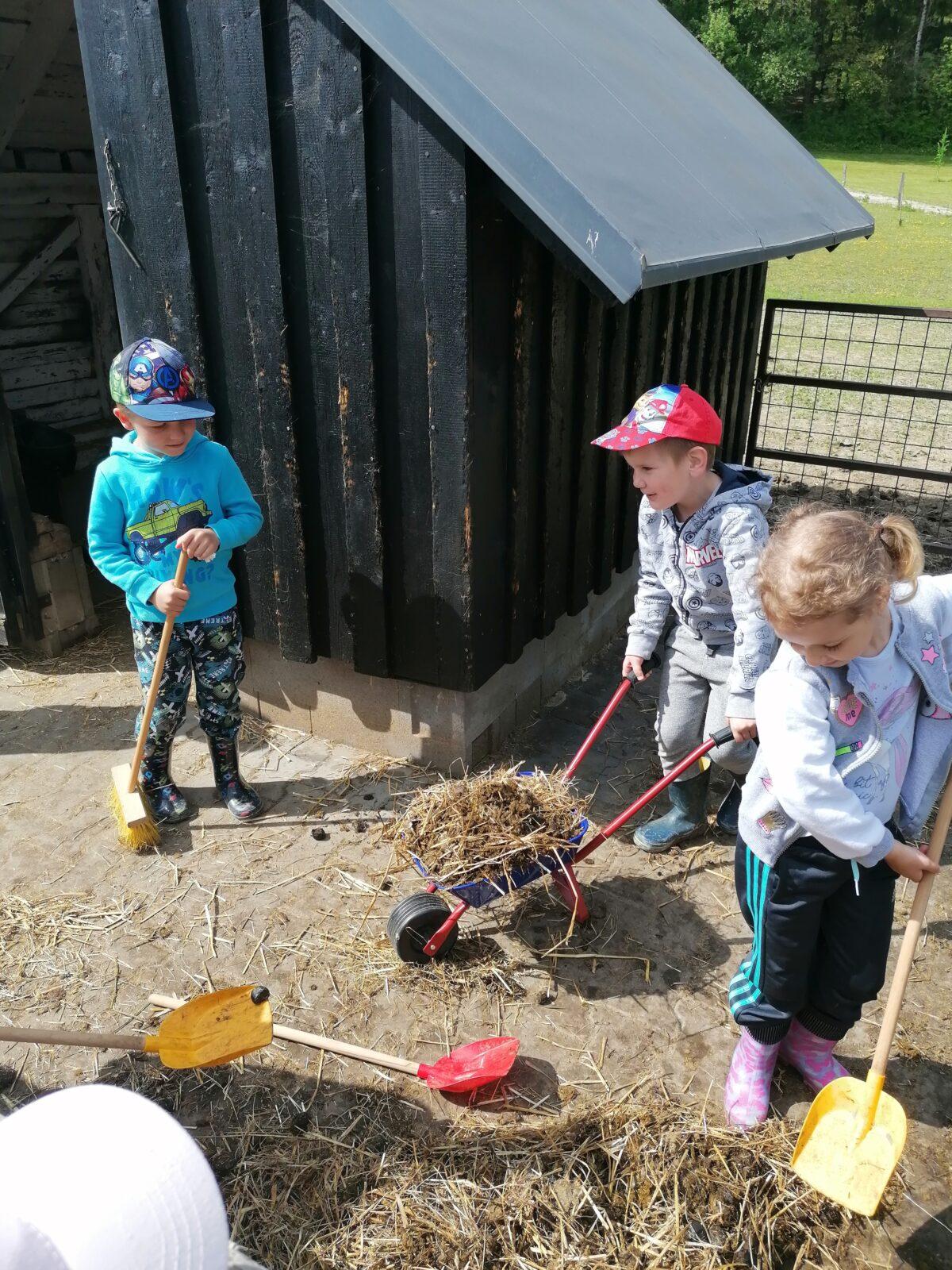 Sláva, nazdar výletu:-) (Babiččin statek - Líšnice) I. část - 96