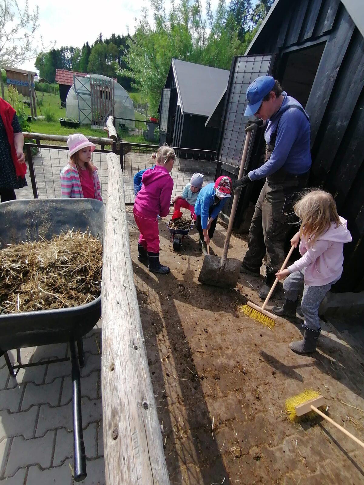 Sláva, nazdar výletu:-) (Babiččin statek - Líšnice) I. část - 111