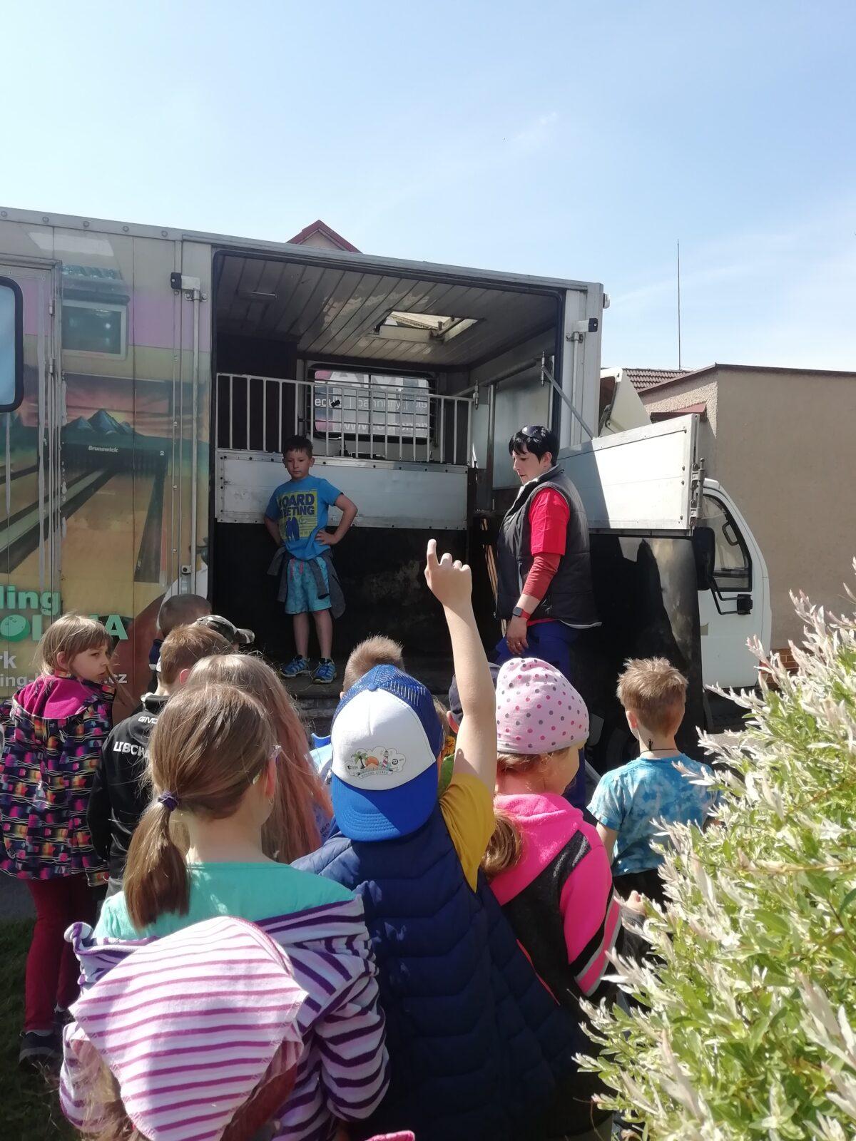 Vesmírná stezka a návštěva u koní - 21