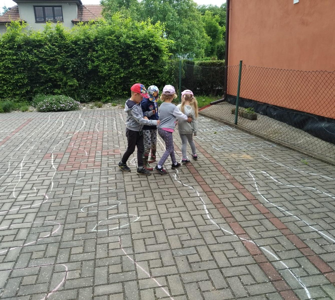 Broučci-autíčková školka, broučci+sovičky-kolojízda - 51