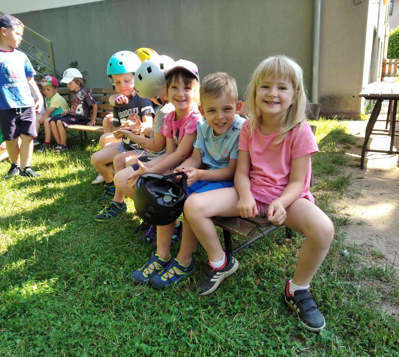 Broučci-autíčková školka, broučci+sovičky-kolojízda - 64