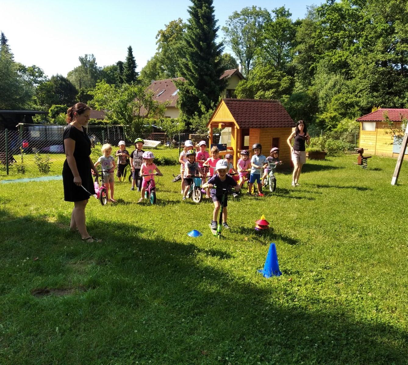 Broučci-autíčková školka, broučci+sovičky-kolojízda - 70