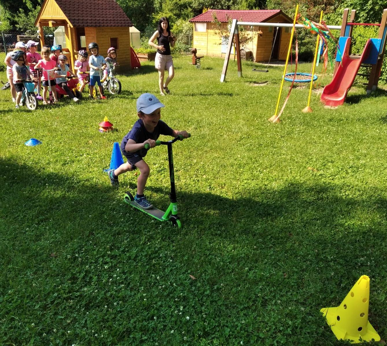 Broučci-autíčková školka, broučci+sovičky-kolojízda - 71