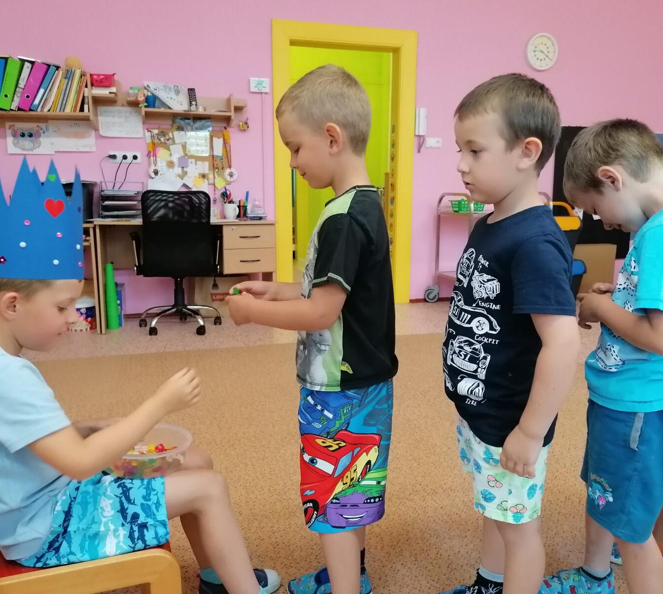 Slavíme!! Matýsek mě narozeniny :-) - 12