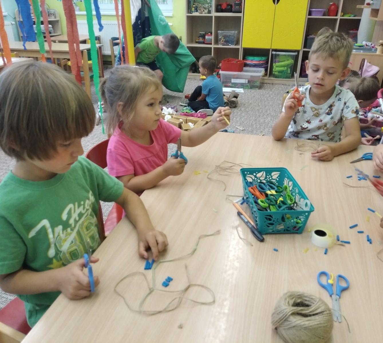 broučci-cestujeme po světě "indiáni" - 20