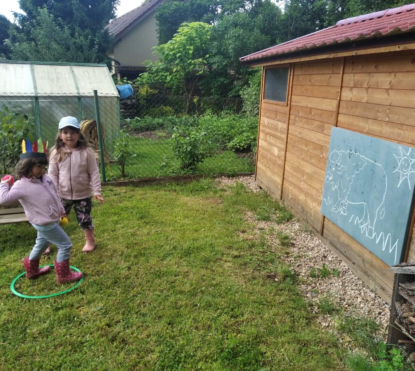 broučci-cestujeme po světě "indiáni" - 24