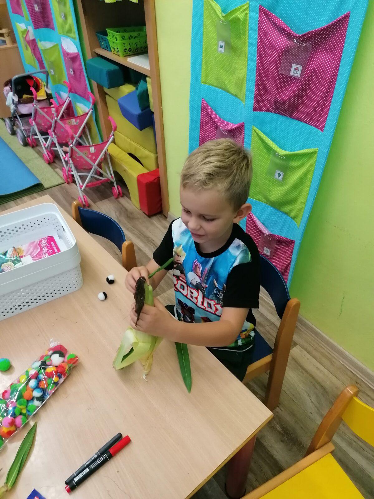 Tvořeníčko, tvoření: vyrábíme "kukuřičné panenky/panáčky" - 15