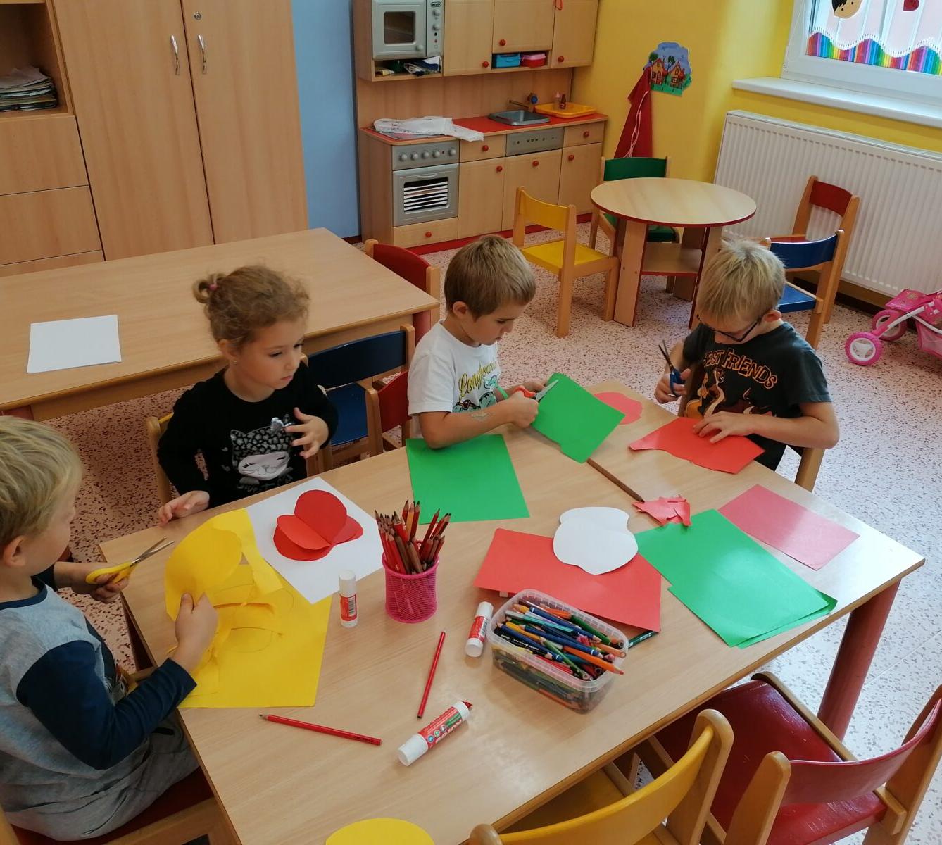 Tvořeníčko, tvoření: Sovičky: "jablíčko" - 16