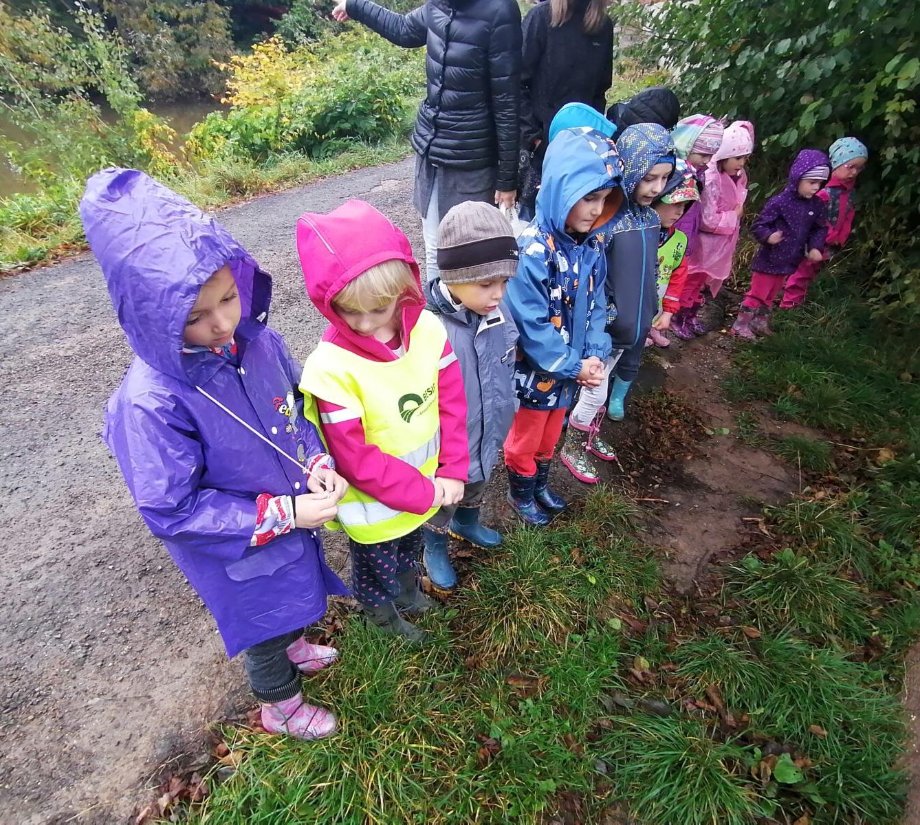 "Barevný svět kolem nás" - podzimní dny v MŠ :-) - 38