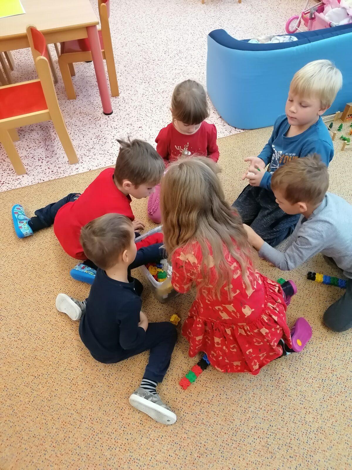 "Barevný svět kolem nás II." - podzimní dny v MŠ :-) - 35