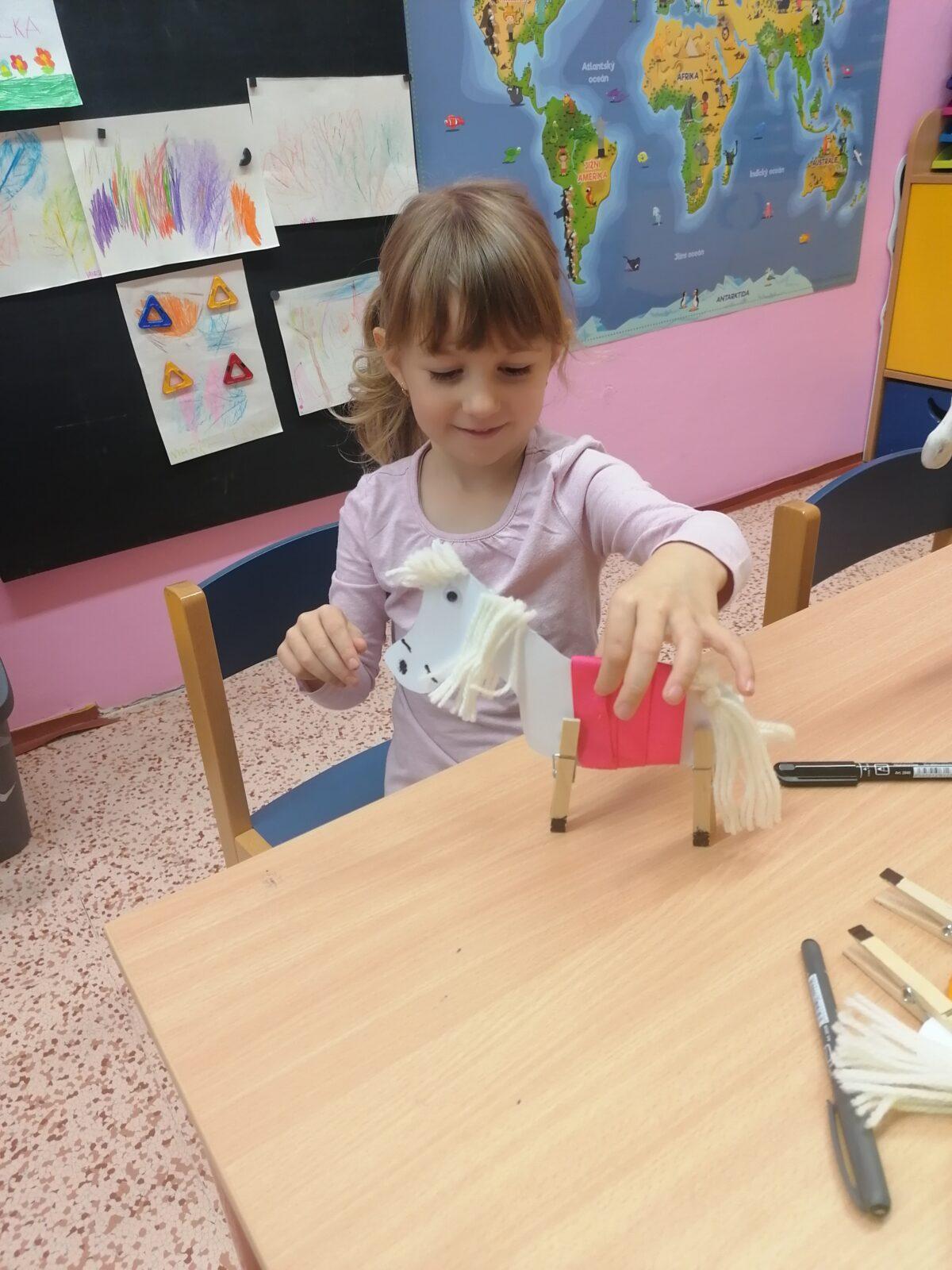 Tvořeníčko, tvoření: sv. Martin- koníčci :-) - 28