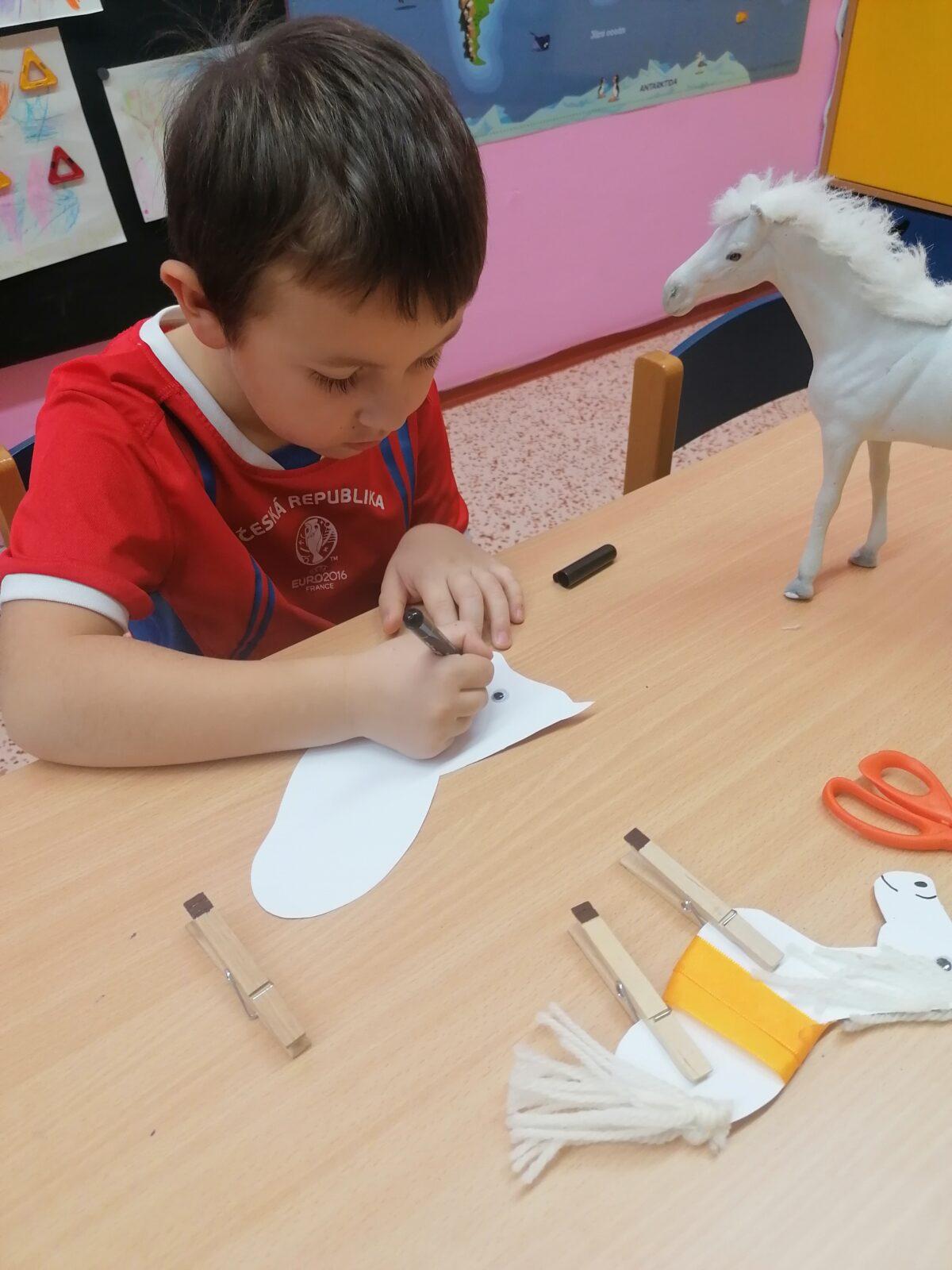 Tvořeníčko, tvoření: sv. Martin- koníčci :-) - 31