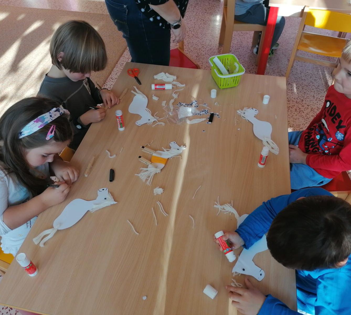 Tvořeníčko, tvoření: sv. Martin- koníčci :-) - 43